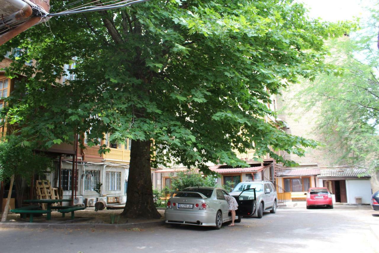 Lui Lui Tbilisi Exterior foto